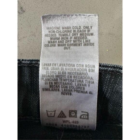 Signature Levi Strauss & Co. Women’s Black Mid-Rise Bootcut Jeans‎ Size Medium - Picture 7 of 7